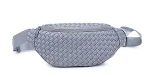 NEW SOL AND SELENE aim high belt bag in grey